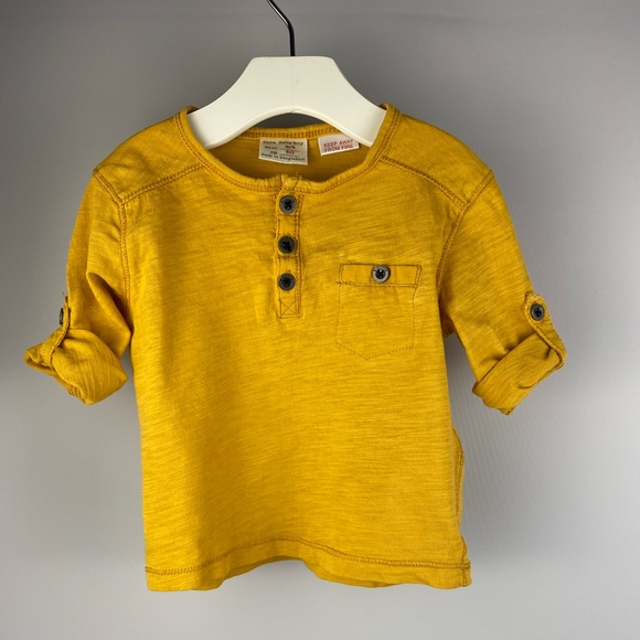 Zara Baby Boy Yellow Mustard Button Tab Roll Cuffs Henley Tee size 3-6 Months - Picture 4 of 8